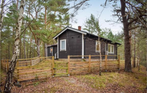 2 Bedroom Cozy Home In Yngsjö in Yngsjö